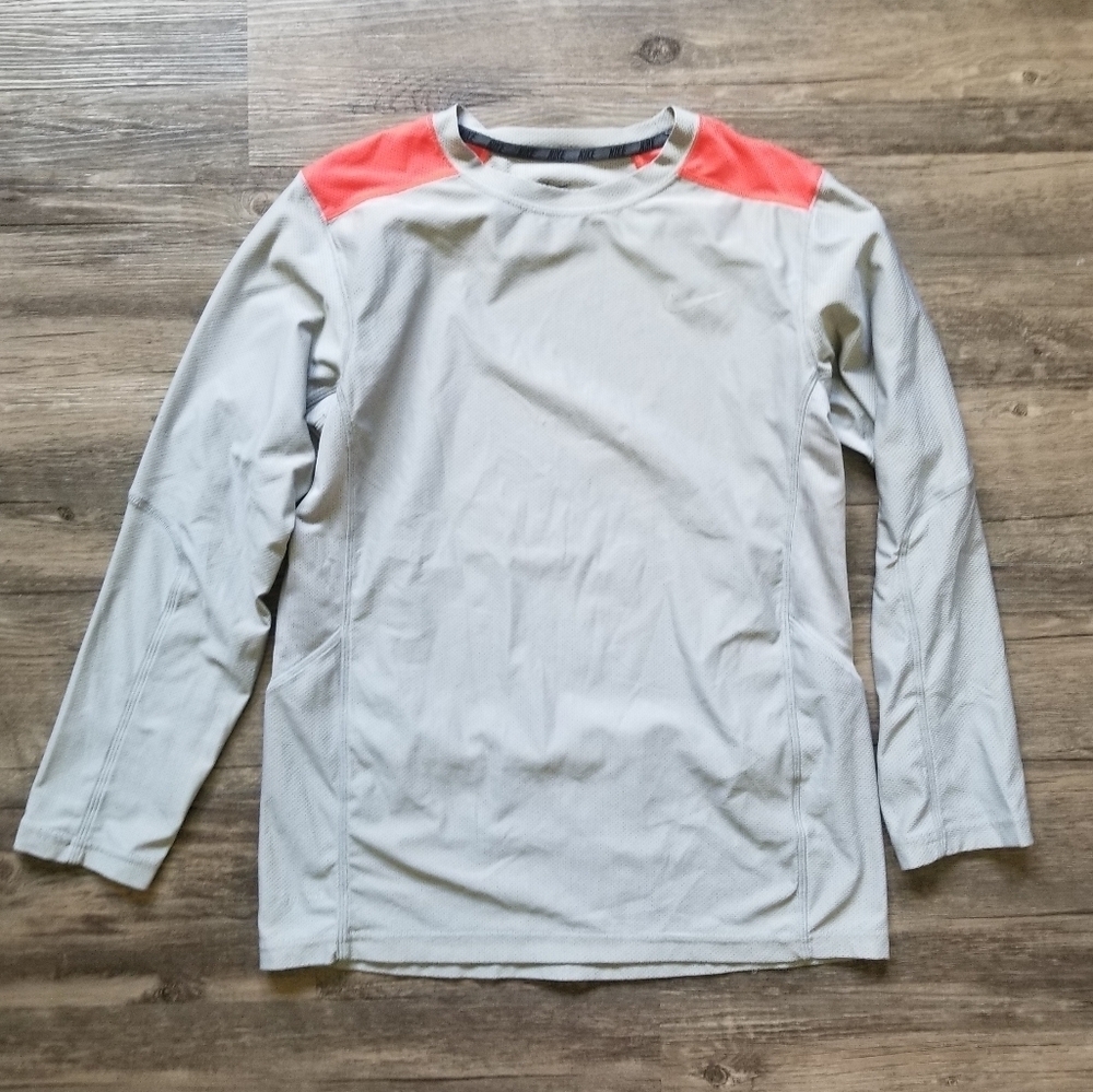 🎄 Nike Dry-fit Athletic Boy's Shirt